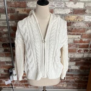 NWT Cozy White Cable Knit Zip Up Sweater Size XS